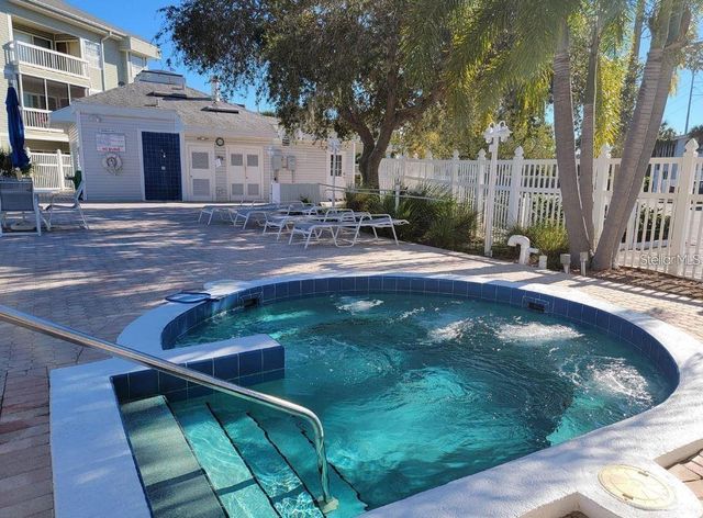6802 STONES THROW CIRCLE N 14206, St Petersburg, FL 33710