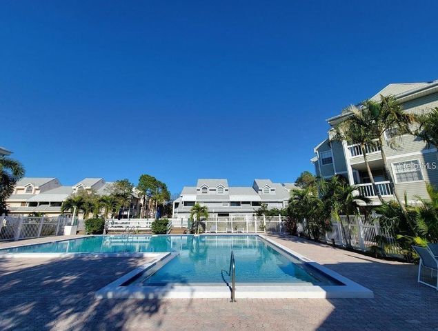 6802 STONES THROW CIRCLE N 14206, St Petersburg, FL 33710