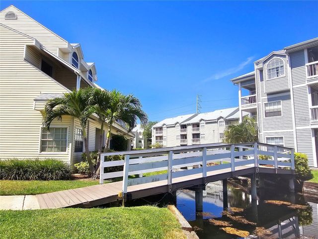 6802 STONES THROW CIRCLE N 14206, St Petersburg, FL 33710