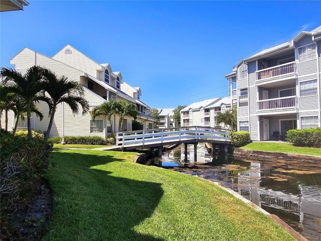 6802 STONES THROW CIRCLE N 14206, St Petersburg, FL 33710