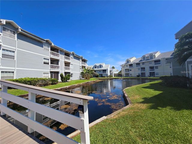 6802 STONES THROW CIRCLE N 14206, St Petersburg, FL 33710