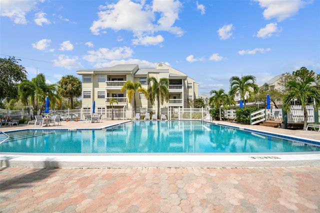 6802 STONES THROW CIRCLE N 14206, St Petersburg, FL 33710