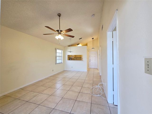 6802 STONES THROW CIRCLE N 14206, St Petersburg, FL 33710