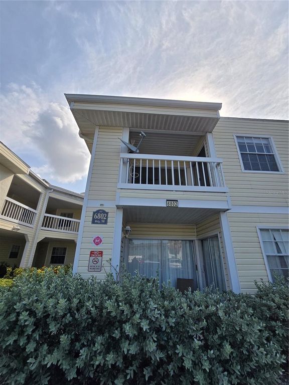 6802 STONES THROW CIRCLE N 14206, St Petersburg, FL 33710