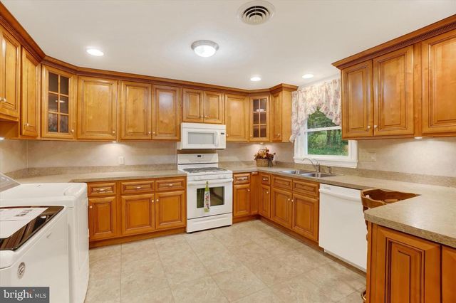 1598 DRUCK VALLEY ROAD, York, PA 17406