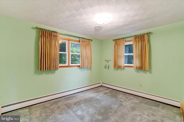 1598 DRUCK VALLEY ROAD, York, PA 17406