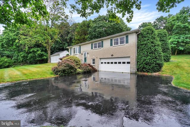 1598 DRUCK VALLEY ROAD, York, PA 17406