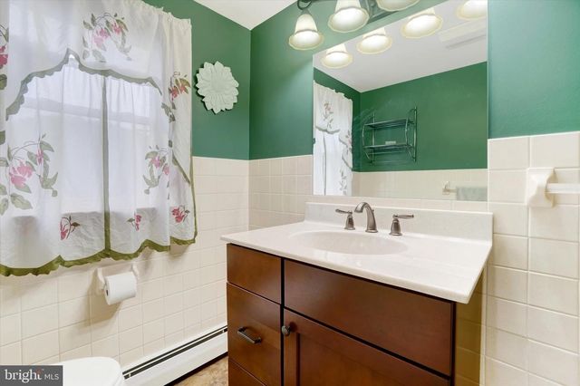 1598 DRUCK VALLEY ROAD, York, PA 17406