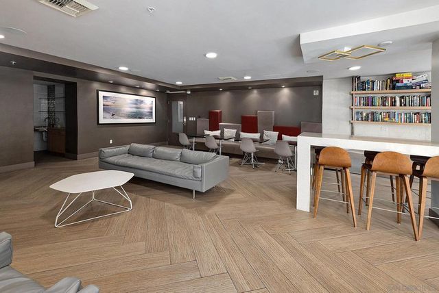 1277 Kettner Blvd 102, San Diego, CA 92101