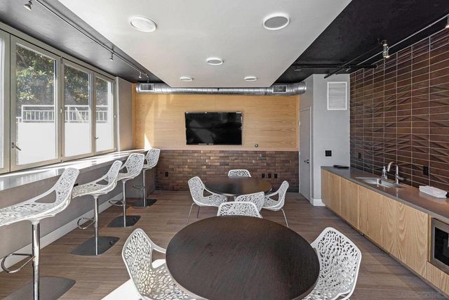 1277 Kettner Blvd 102, San Diego, CA 92101