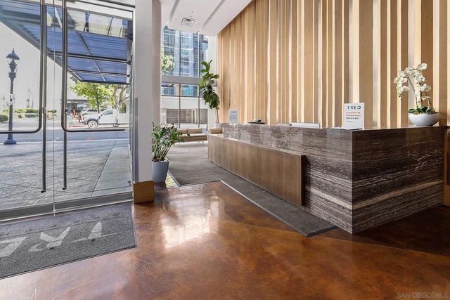 1277 Kettner Blvd 102, San Diego, CA 92101