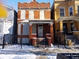 5749 S Bishop Street, Chicago, IL 60636