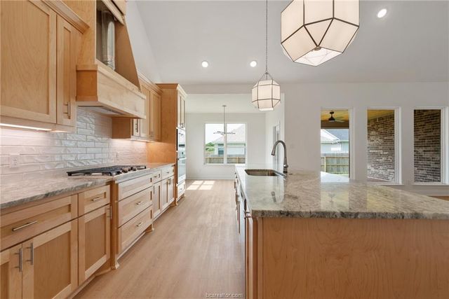 2901 Bombay Court, Bryan, TX 77808