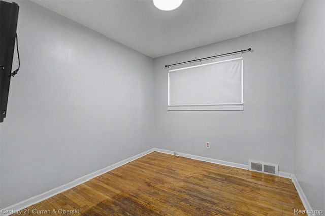 4205 Katherine Street, Dearborn Heights, MI 48125