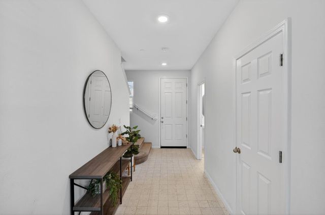 5358 Admiral Bend Way, Sacramento, CA 95835