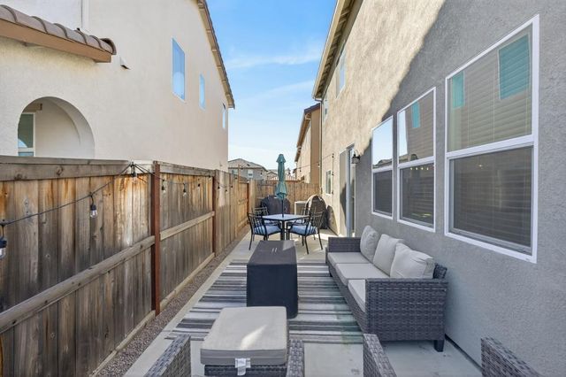 5358 Admiral Bend Way, Sacramento, CA 95835