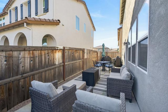 5358 Admiral Bend Way, Sacramento, CA 95835