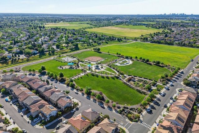 5358 Admiral Bend Way, Sacramento, CA 95835