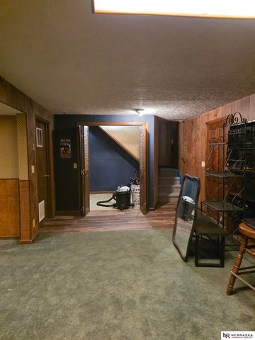 8612 S 38th Avenue, Bellevue, NE 68147