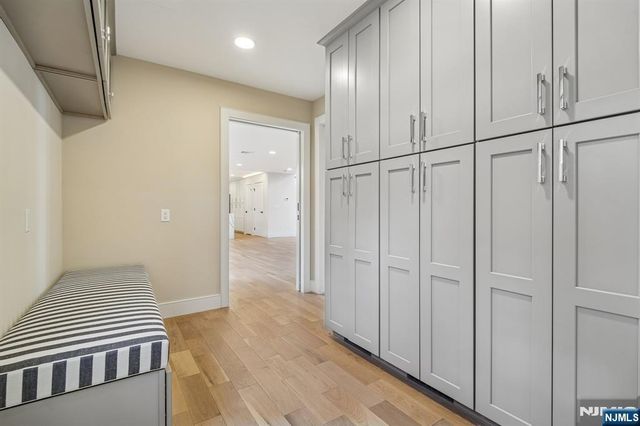 292 Magnolia Avenue, Cresskill, NJ 07626