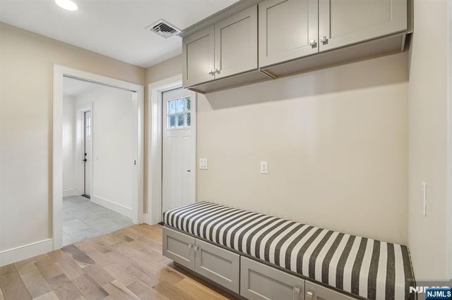 292 Magnolia Avenue, Cresskill, NJ 07626