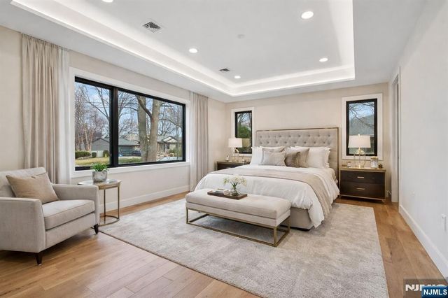 292 Magnolia Avenue, Cresskill, NJ 07626