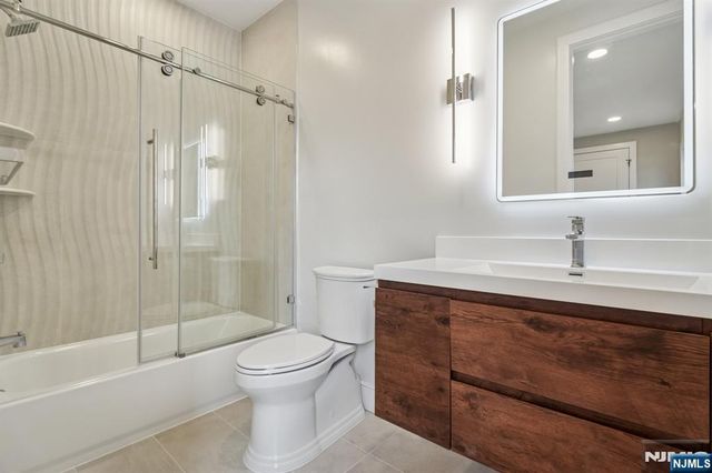 292 Magnolia Avenue, Cresskill, NJ 07626