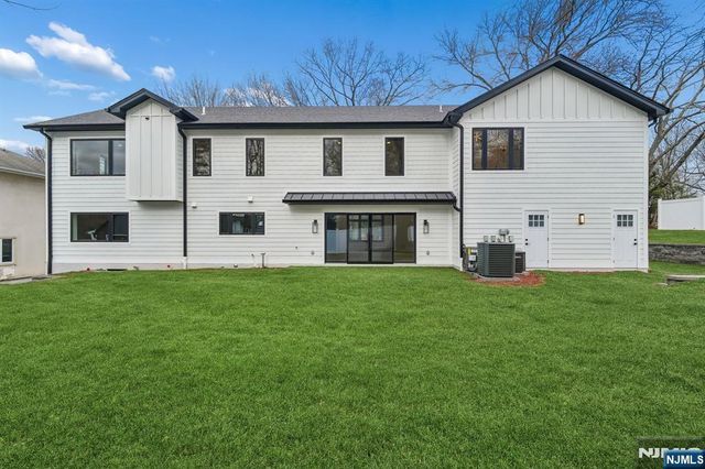 292 Magnolia Avenue, Cresskill, NJ 07626