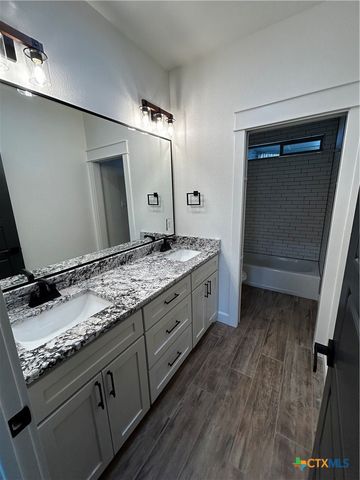 11067 Eagle Walk Boulevard, Salado, TX 76571