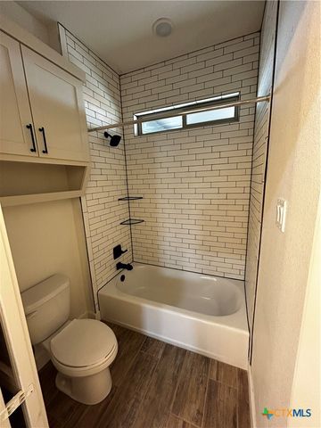 11067 Eagle Walk Boulevard, Salado, TX 76571