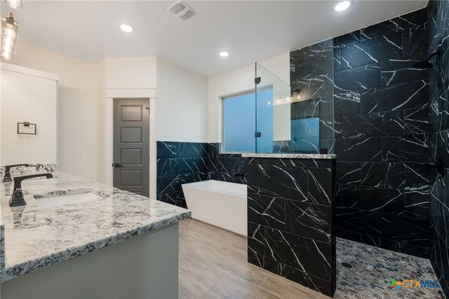 11067 Eagle Walk Boulevard, Salado, TX 76571