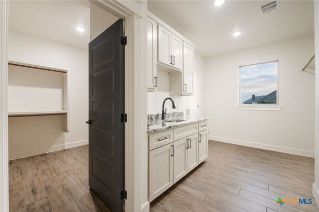 11067 Eagle Walk Boulevard, Salado, TX 76571