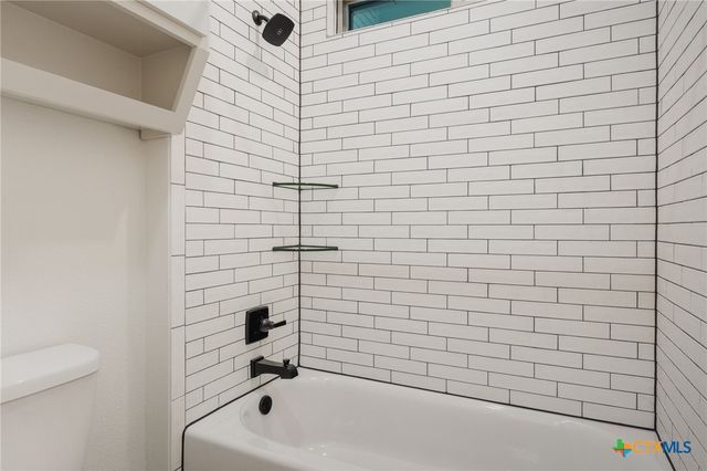 11067 Eagle Walk Boulevard, Salado, TX 76571