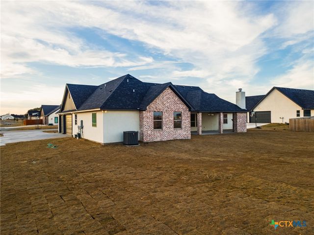 11067 Eagle Walk Boulevard, Salado, TX 76571