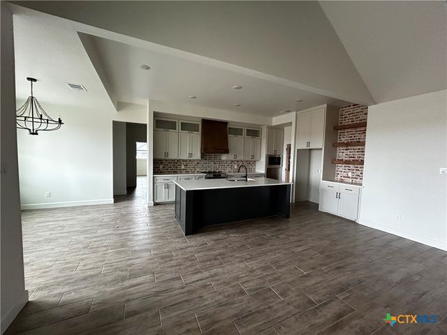 11067 Eagle Walk Boulevard, Salado, TX 76571