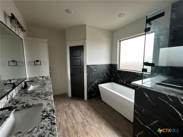 11067 Eagle Walk Boulevard, Salado, TX 76571