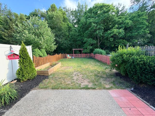 54 Velina Drive, Guilderland, NY 12203