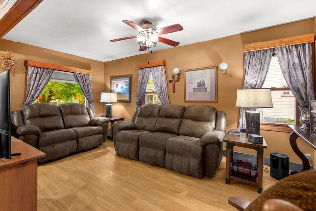 1408 N CLARK STREET, Appleton, WI 54911