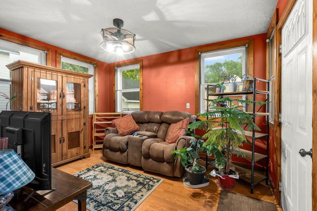 1408 N CLARK STREET, Appleton, WI 54911