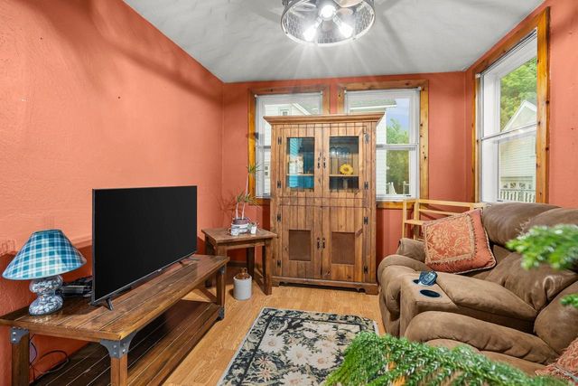1408 N CLARK STREET, Appleton, WI 54911