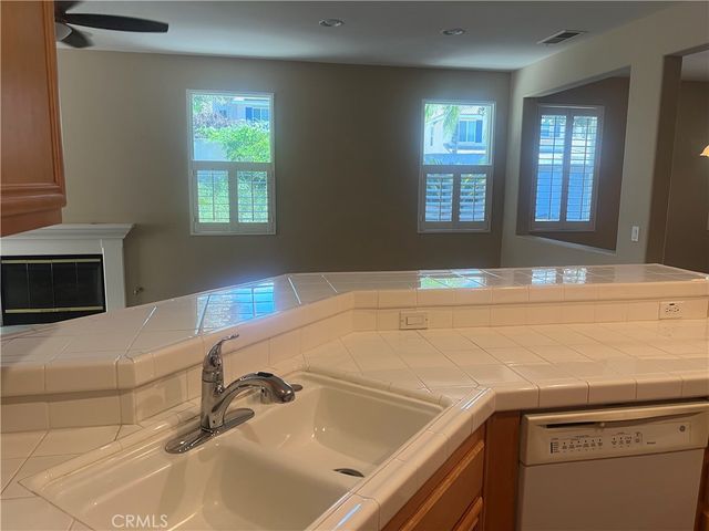 28984 River Oaks Lane, Highland, CA 92346