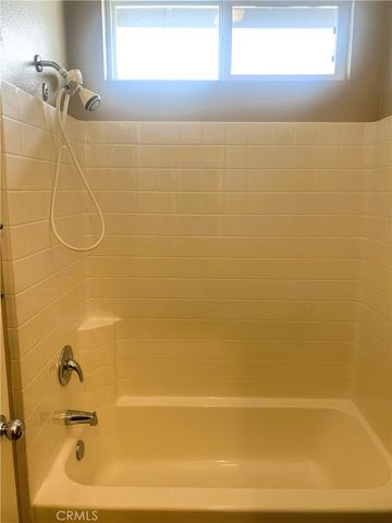 28984 River Oaks Lane, Highland, CA 92346