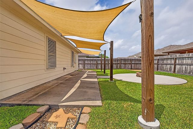2122 Encino Dr, Corpus Christi, TX 78414
