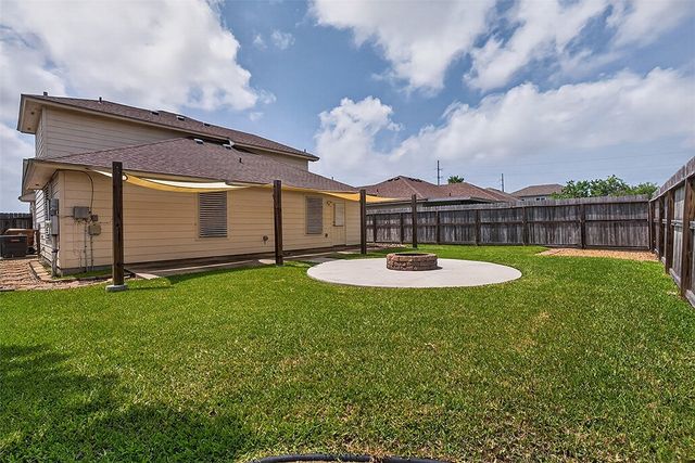 2122 Encino Dr, Corpus Christi, TX 78414