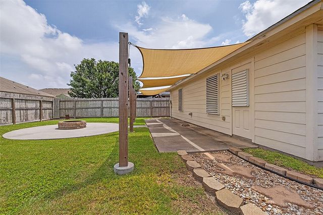 2122 Encino Dr, Corpus Christi, TX 78414