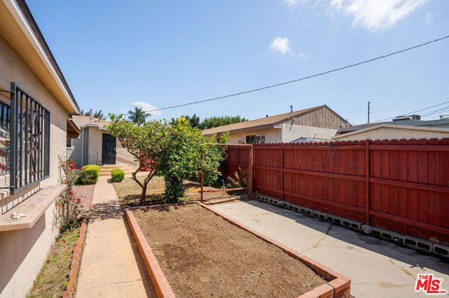 1418 E Mauretania Street, Wilmington (los Angeles), CA 90744