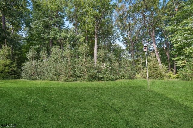 161 Spencer Rd, Bernards Twp., NJ 07920