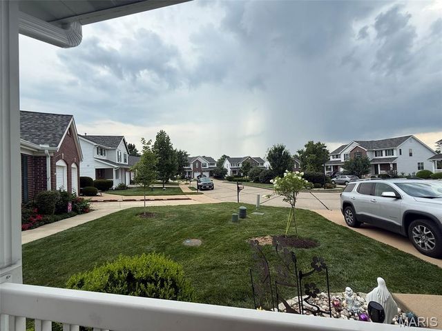10342 Tiffany Village Circle Drive, St Louis, MO 63123