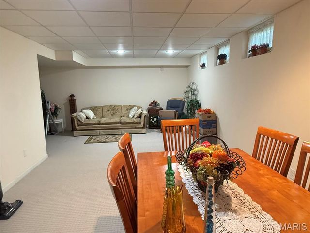 10342 Tiffany Village Circle Drive, St Louis, MO 63123