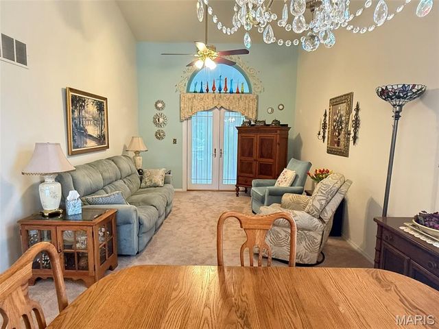 10342 Tiffany Village Circle Drive, St Louis, MO 63123